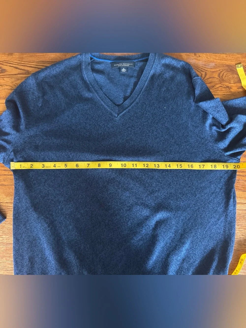 Banana Republic classic banana